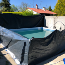 Accessoires et Produits d'Entretien : Astuces et Solutions pour une Piscine Impeccable Sanary-sur-Mer